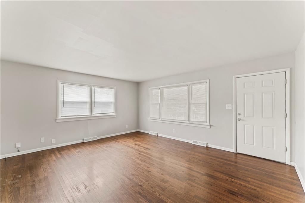 1202 E Hayward Avenue — photo 6