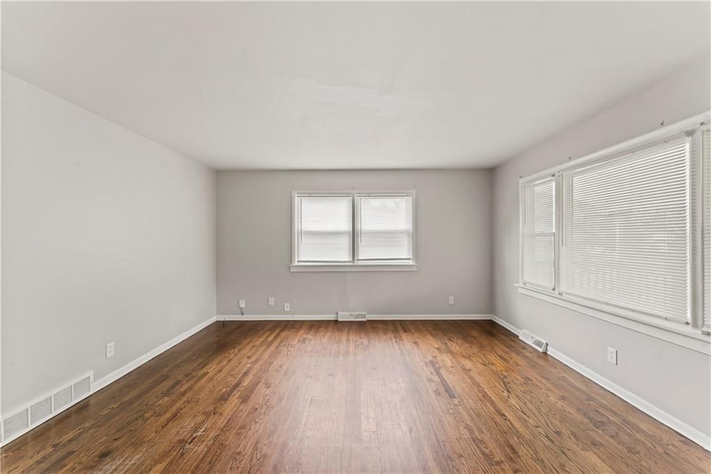 1202 E Hayward Avenue — photo 9