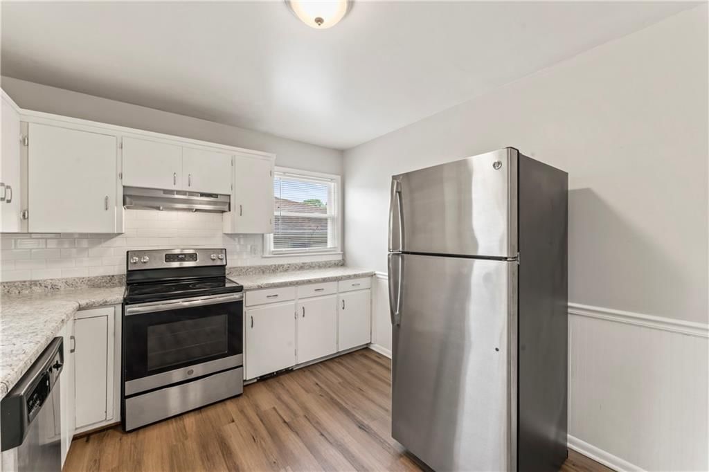1202 E Hayward Avenue — photo 13