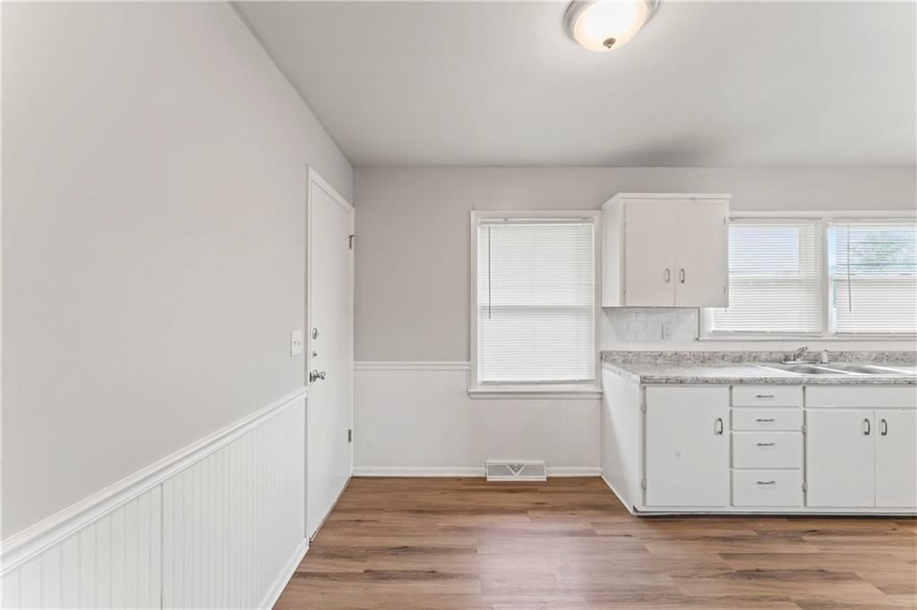 1202 E Hayward Avenue — photo 16