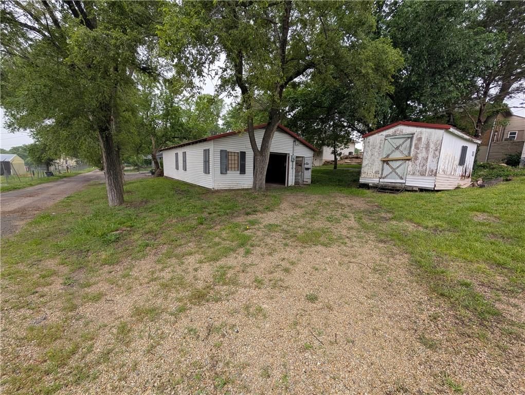 303 N Main Street — photo 2