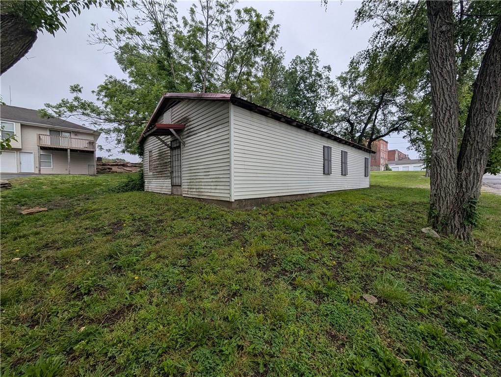 303 N Main Street — photo 4