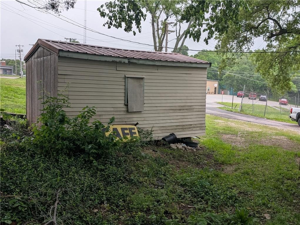 303 N Main Street — photo 6