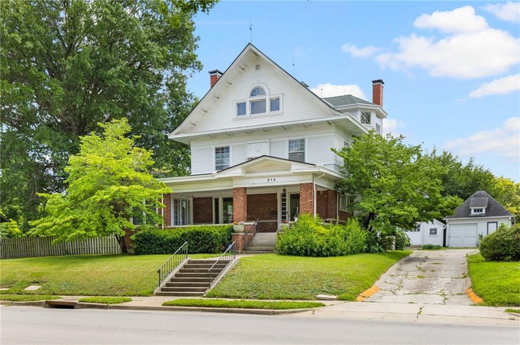 314 E Gay Street, Warrensburg, MO