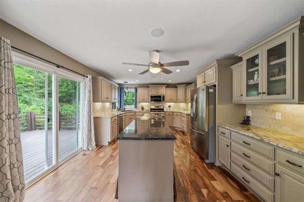 3705 SW Kimstin Circle — photo 10