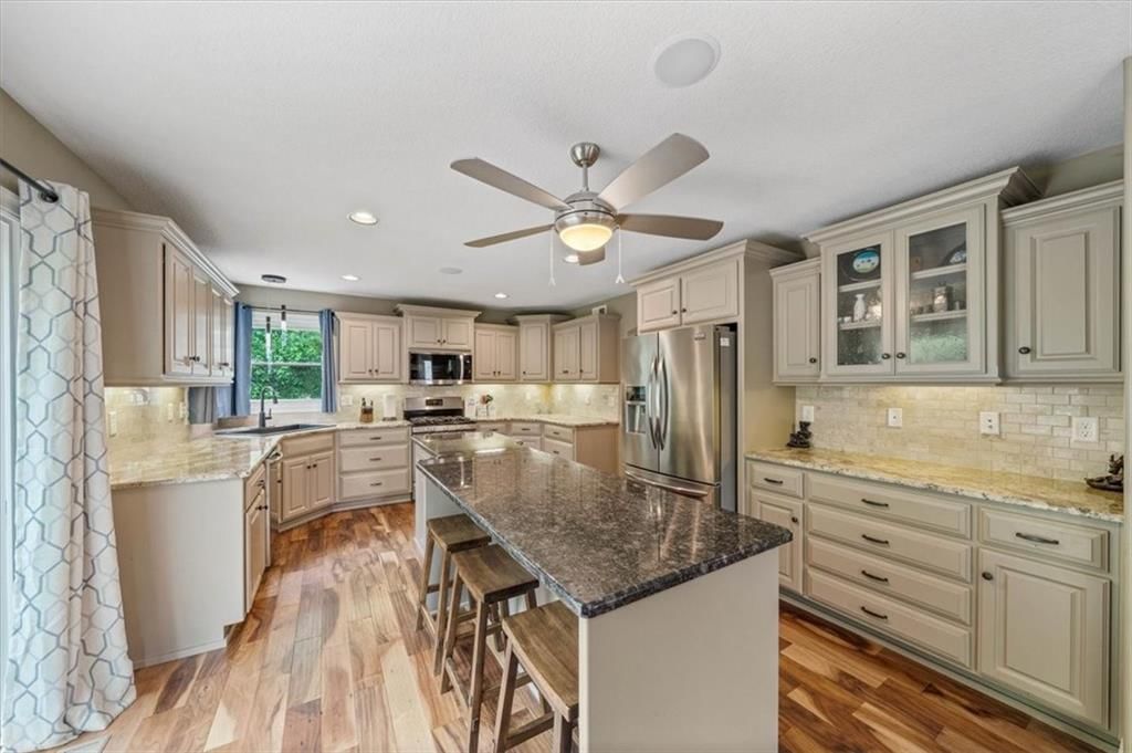 3705 SW Kimstin Circle — photo 11