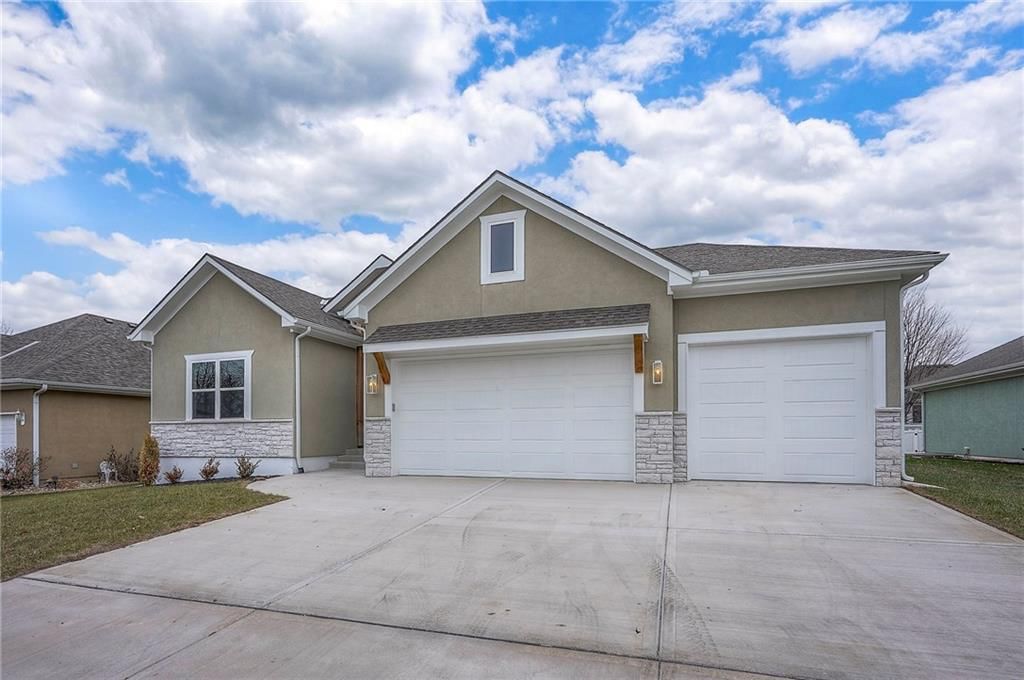 22609 Cole Court — photo 4