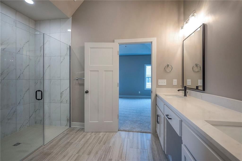 22609 Cole Court — photo 32
