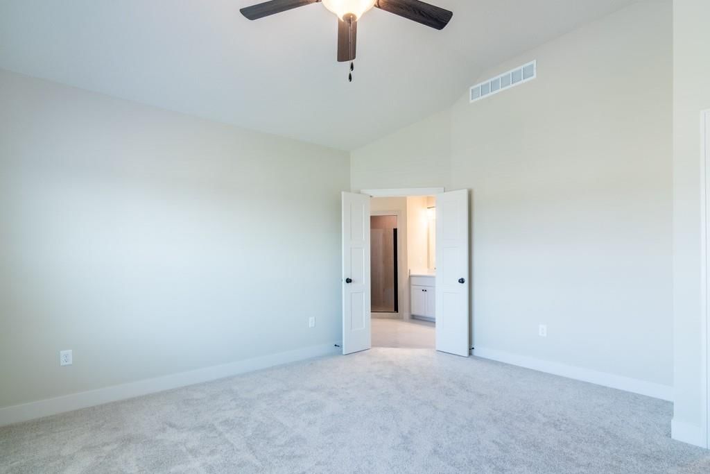 Photo 17 of 21 - 16721 Pinehurst Drive