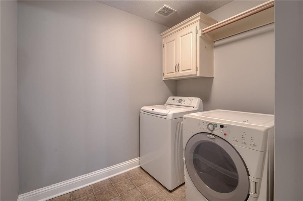 5437 W 145th Terrace — photo 14