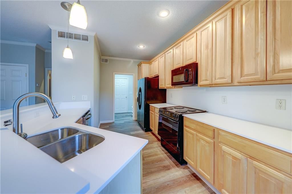 9215 Boehm Drive — photo 6