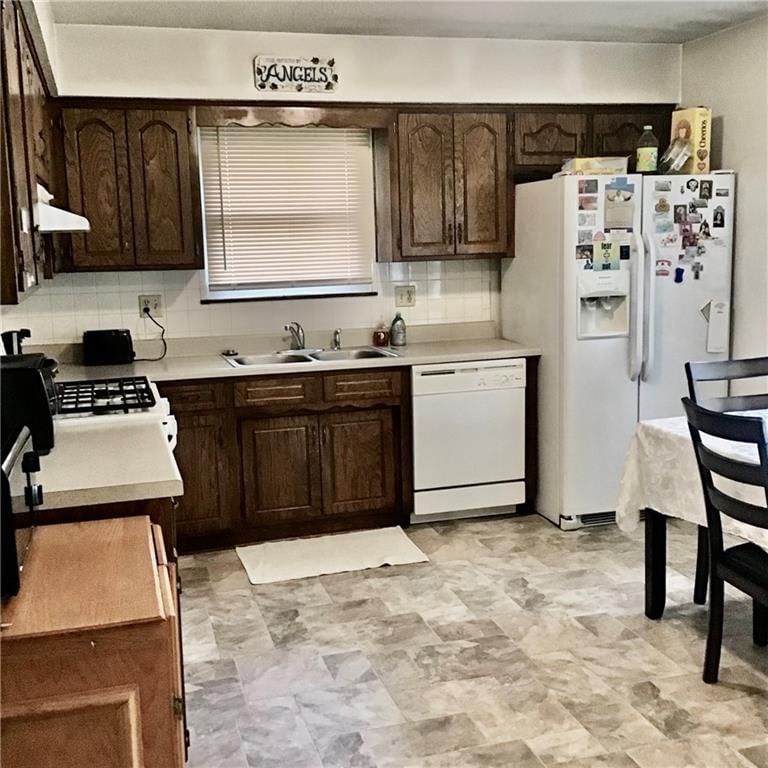 9004 W 48th Terrace — photo 14