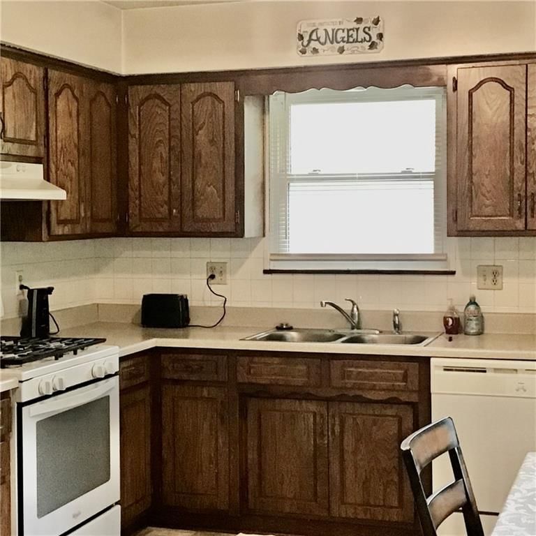 9004 W 48th Terrace — photo 15