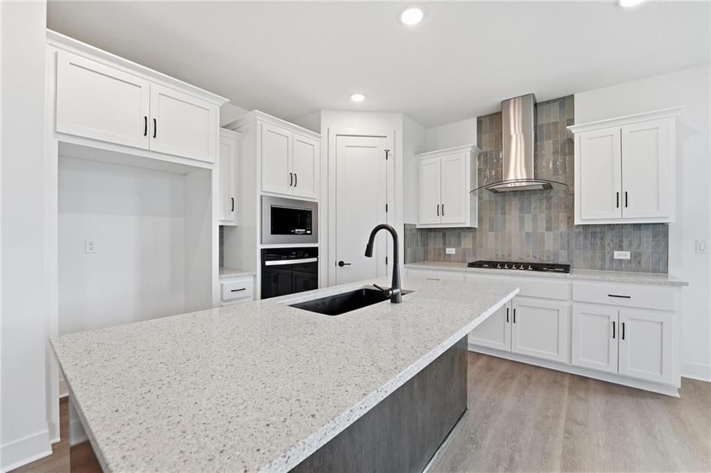 20664 Barker Street — photo 2