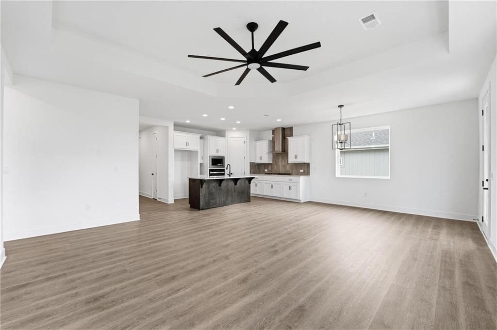 20664 Barker Street — photo 8