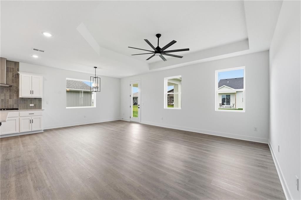 20664 Barker Street — photo 9