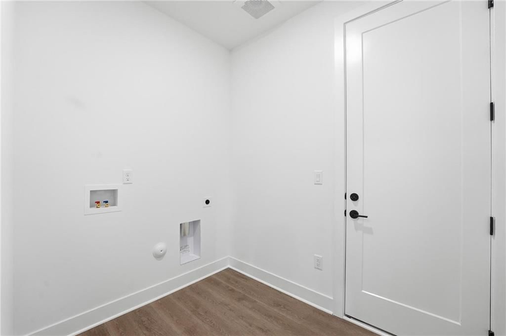 20664 Barker Street — photo 17
