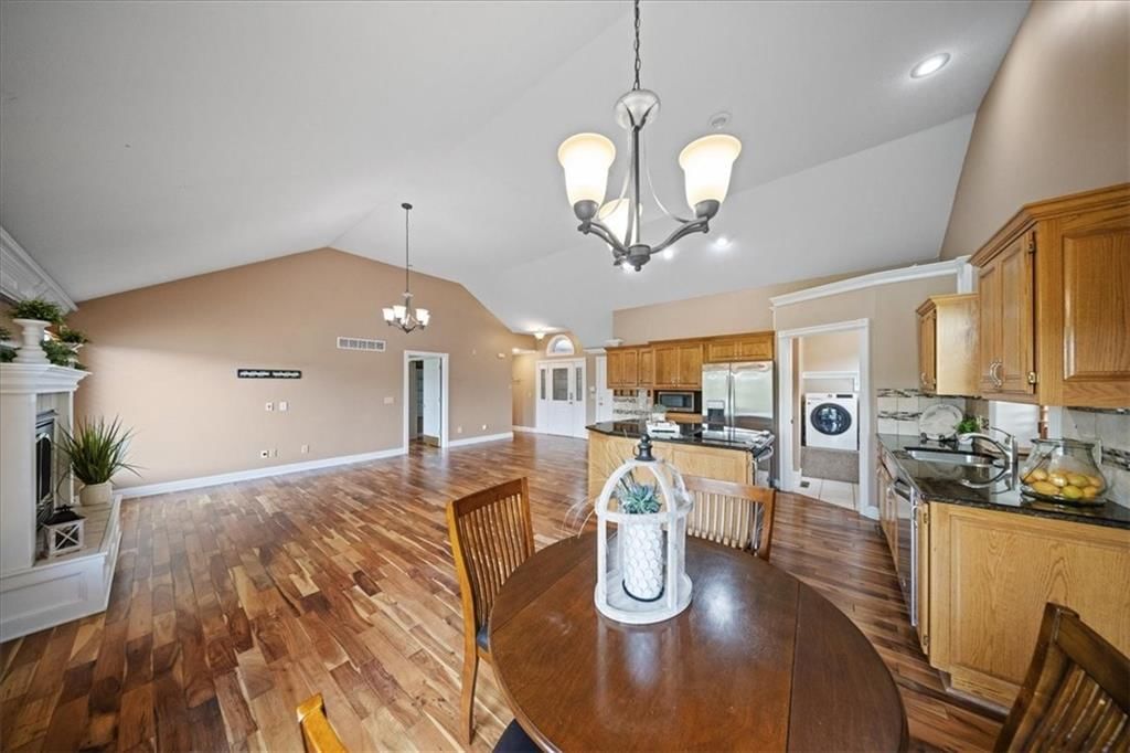 1908 NE Red Oak Lane — photo 13