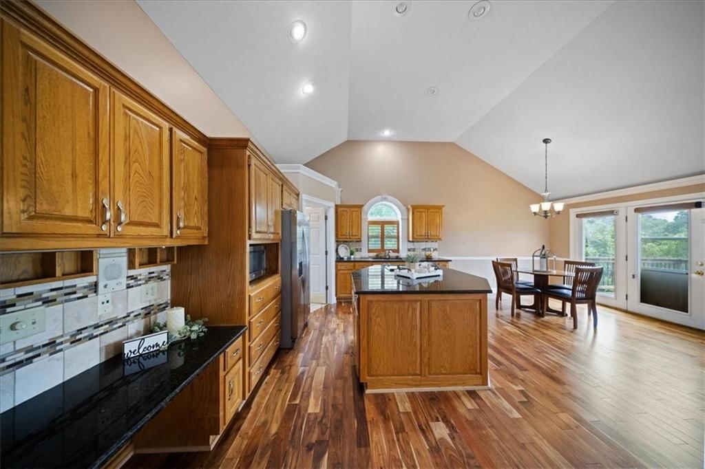 1908 NE Red Oak Lane — photo 17