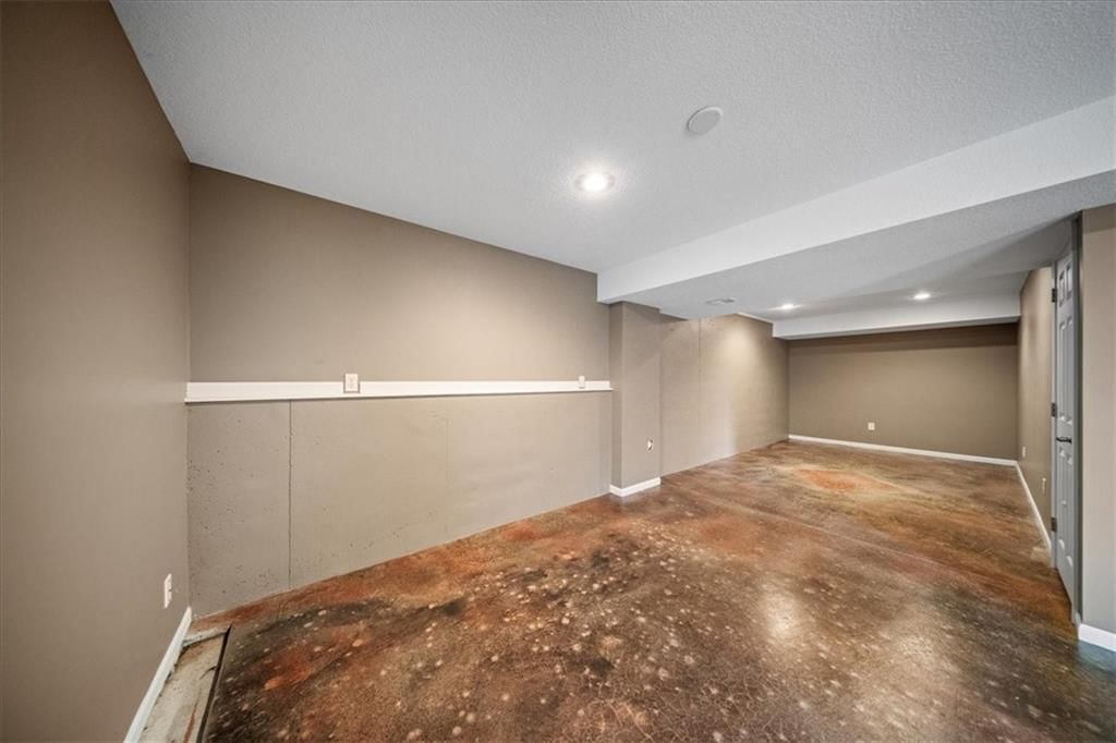 1908 NE Red Oak Lane — photo 40