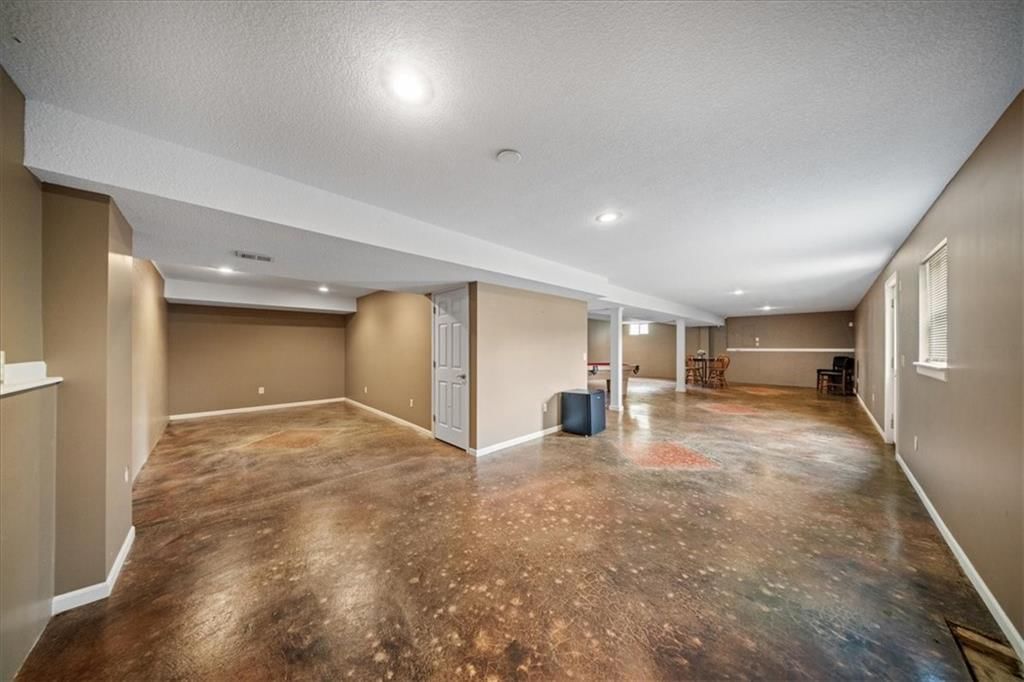 1908 NE Red Oak Lane — photo 41