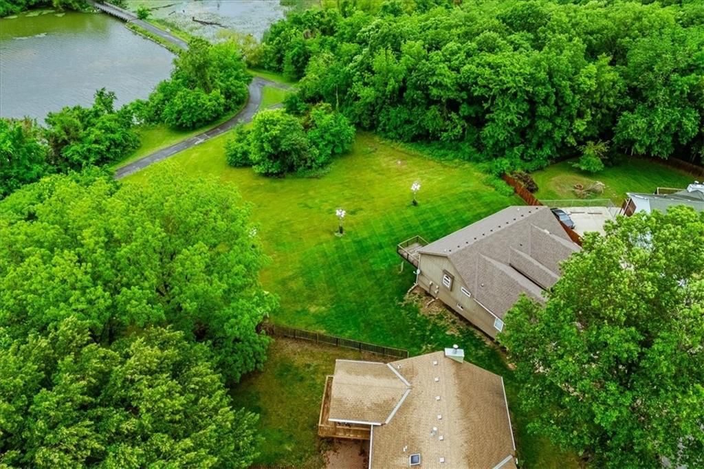 1908 NE Red Oak Lane — photo 46