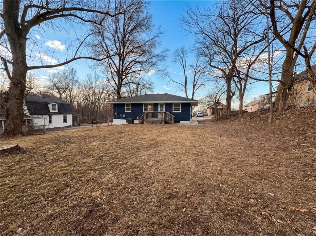 3811 Wyandotte Avenue — photo 5