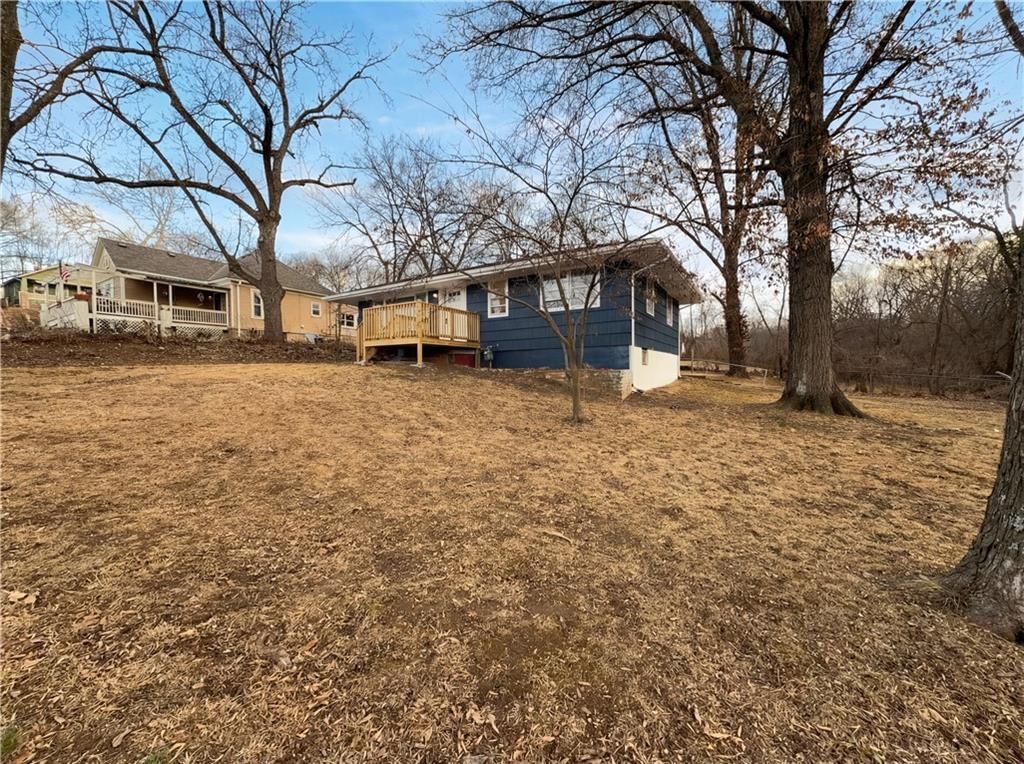 3811 Wyandotte Avenue — photo 10