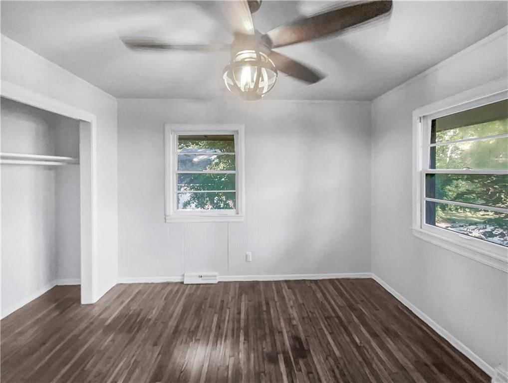 3811 Wyandotte Avenue — photo 12