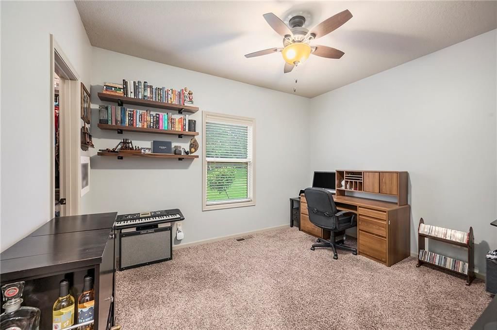 10601 N Euclid Avenue — photo 12
