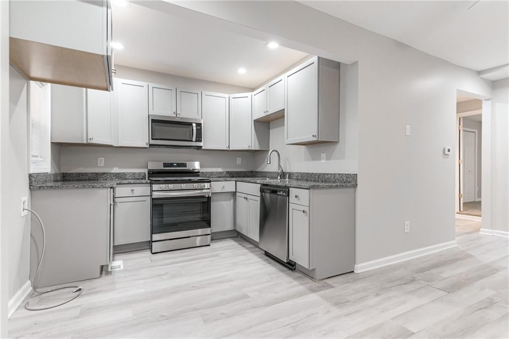 4316 Fisher Street — photo 7