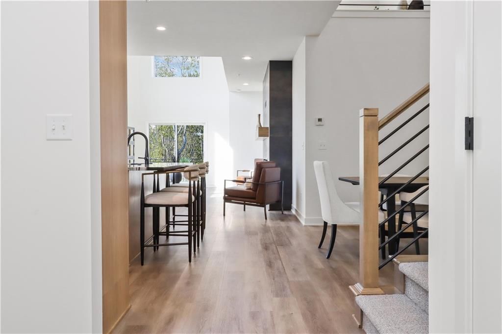 Photo 8 of 41 - 22520 W 93rd Street