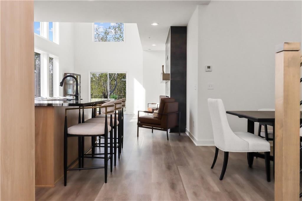 Photo 9 of 41 - 22520 W 93rd Street