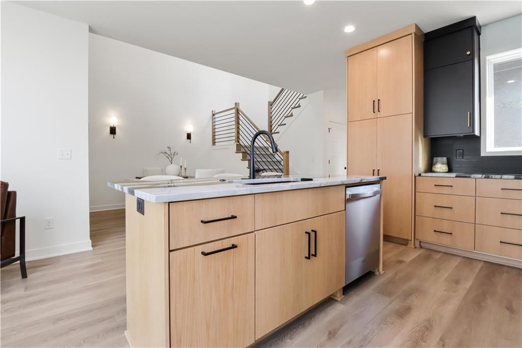 Photo 16 of 41 - 22520 W 93rd Street