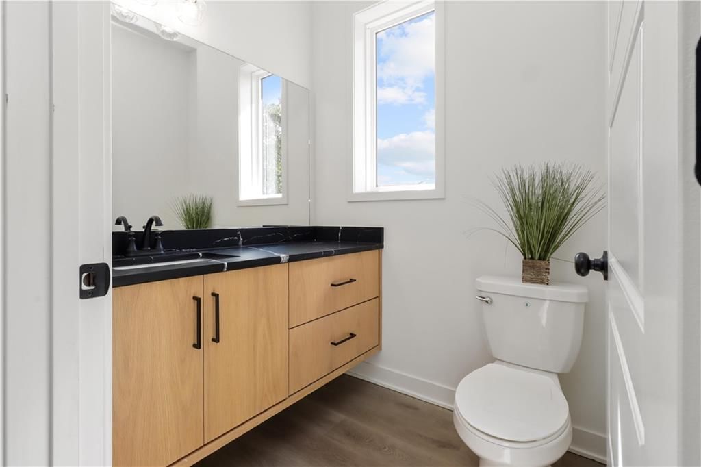 Photo 17 of 41 - 22520 W 93rd Street