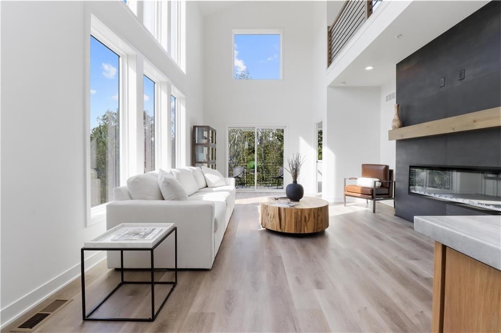 Photo 19 of 41 - 22520 W 93rd Street