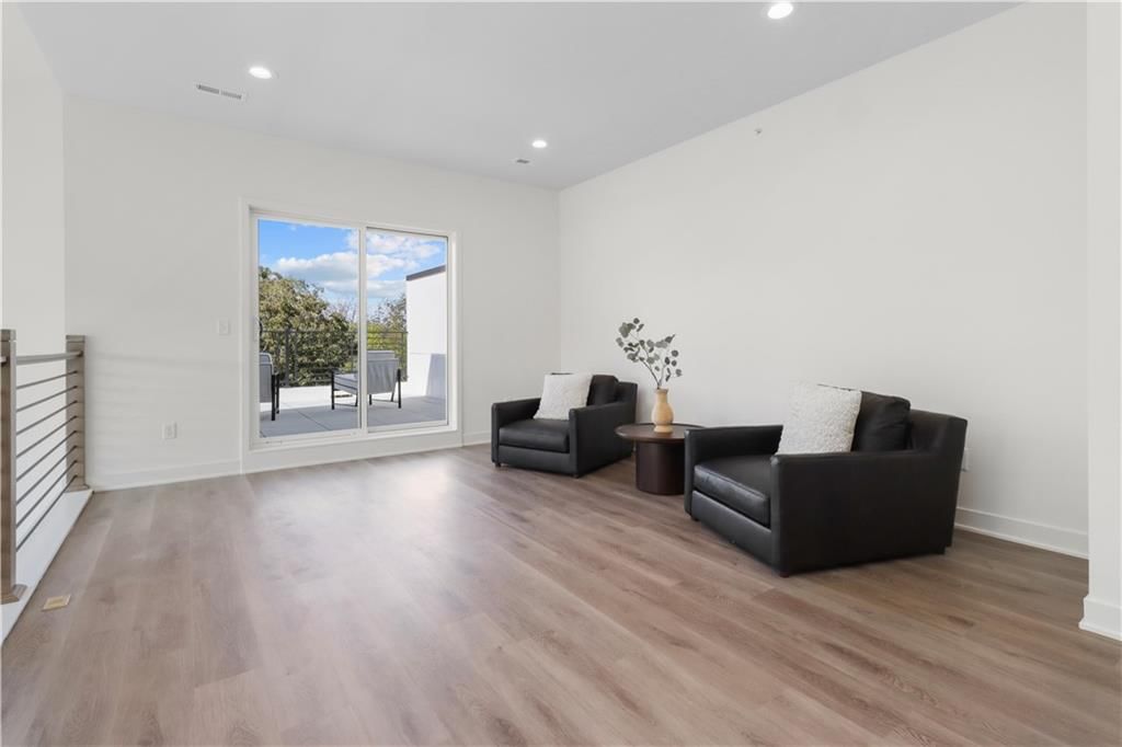 Photo 29 of 41 - 22520 W 93rd Street