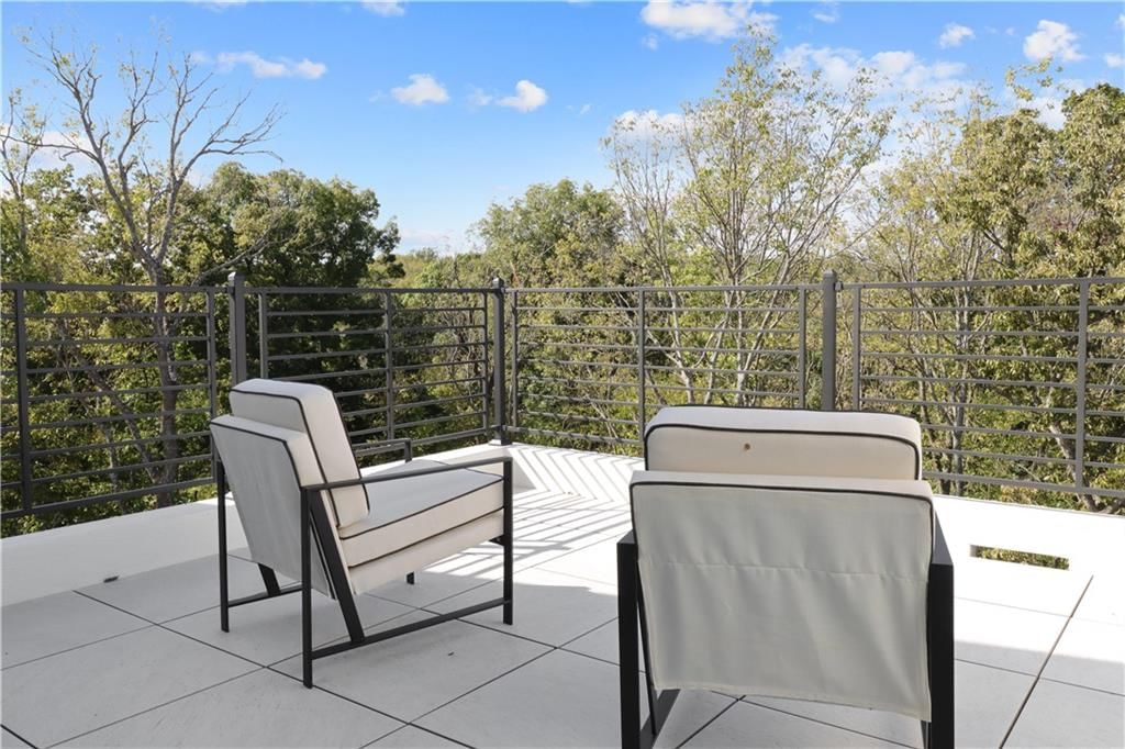 Photo 34 of 41 - 22520 W 93rd Street