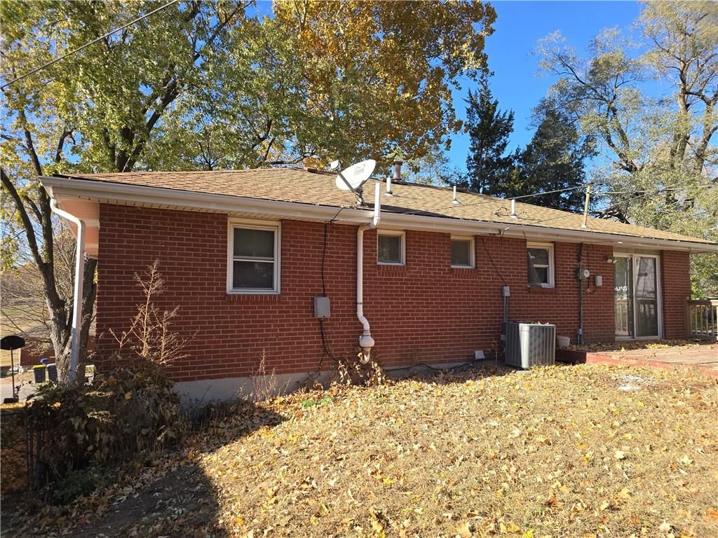 4947 N Newton Avenue — photo 4