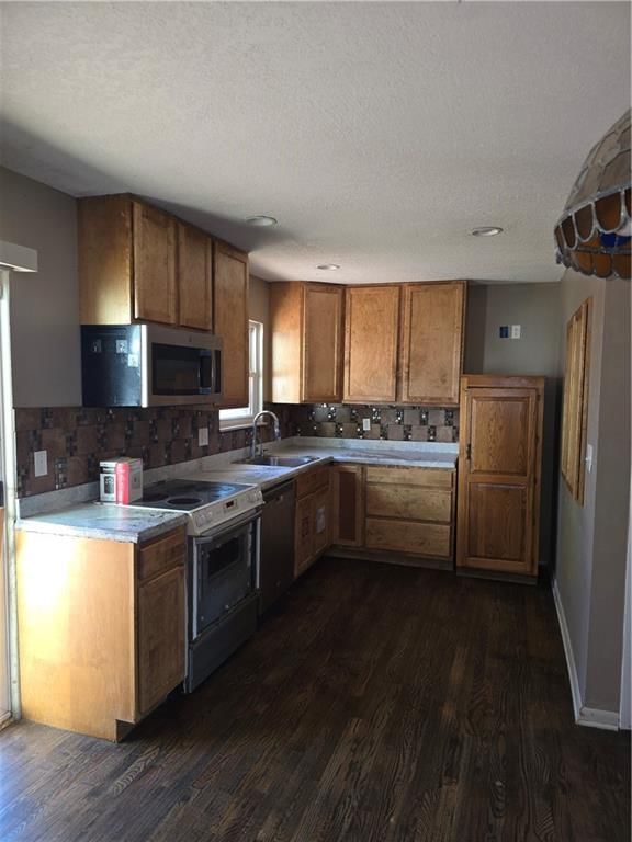 4947 N Newton Avenue — photo 7
