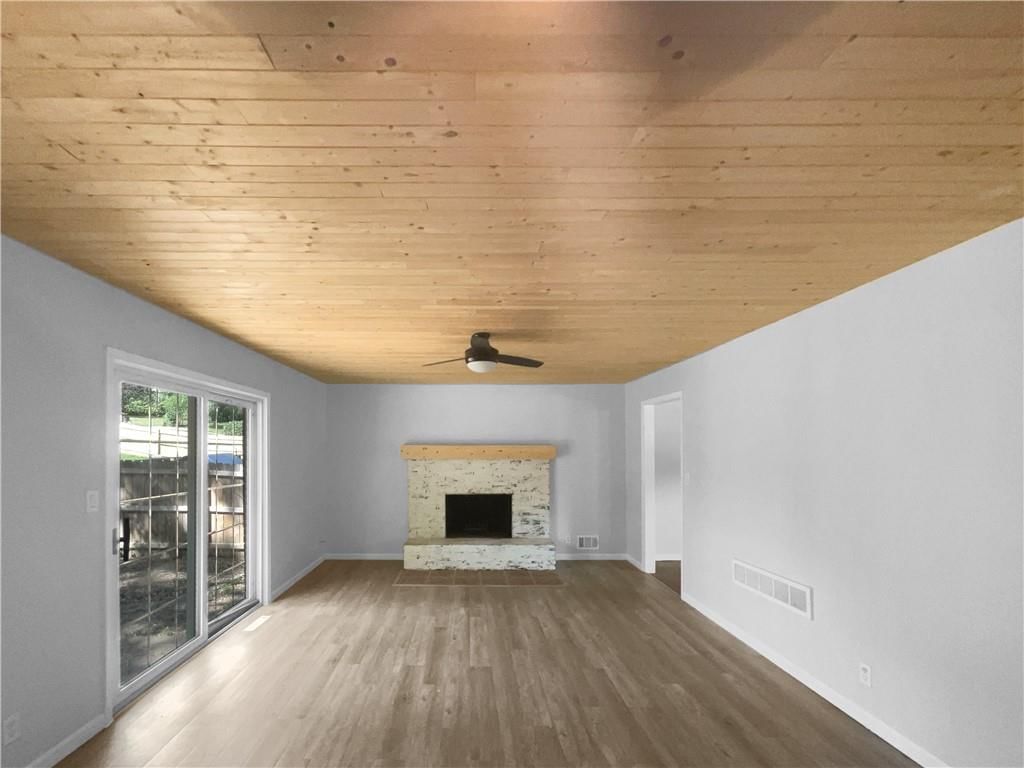 15405 E 40th Street — photo 3