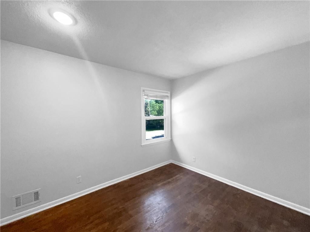 15405 E 40th Street — photo 5