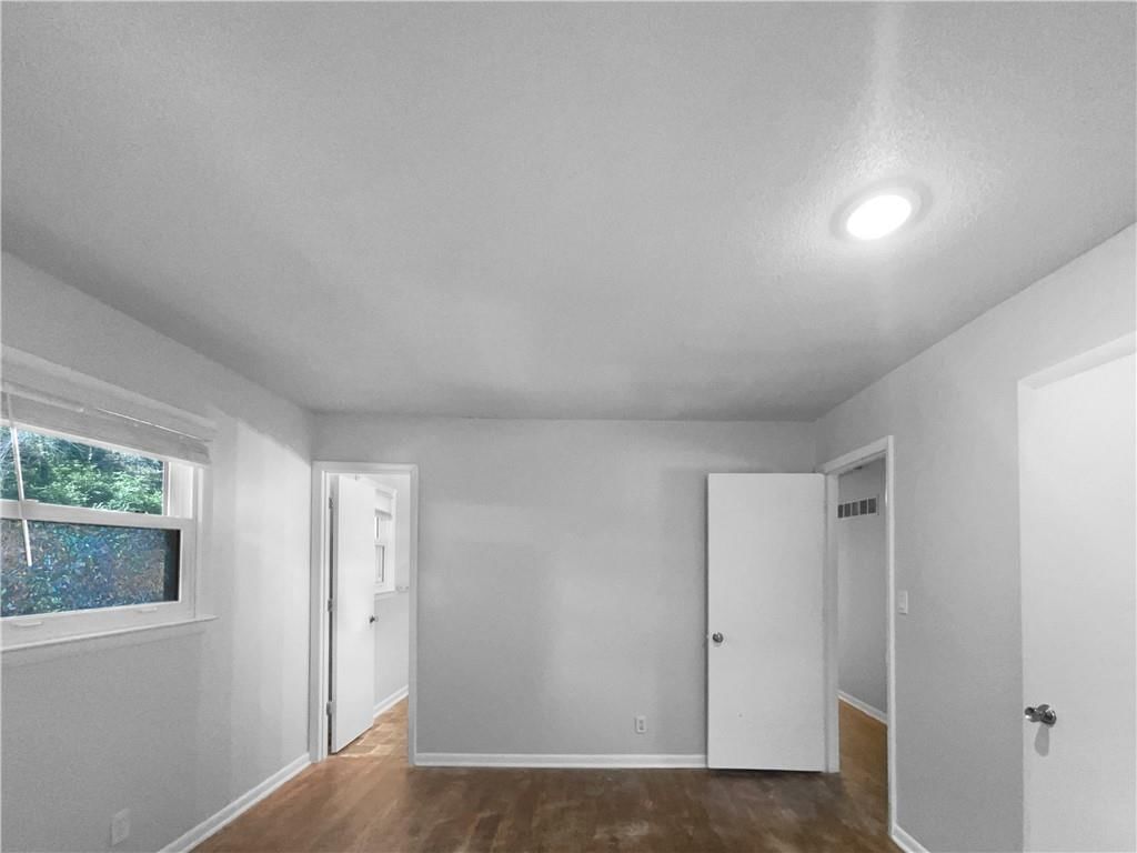 15405 E 40th Street — photo 10