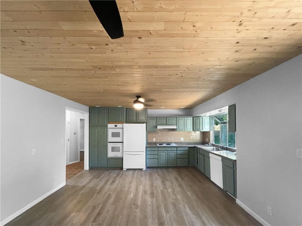 15405 E 40th Street — photo 14