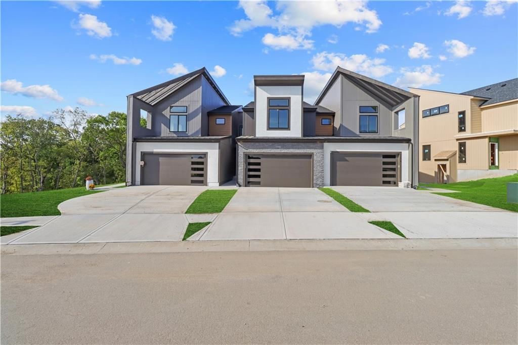 22518 W 93rd Street, Lenexa, KS