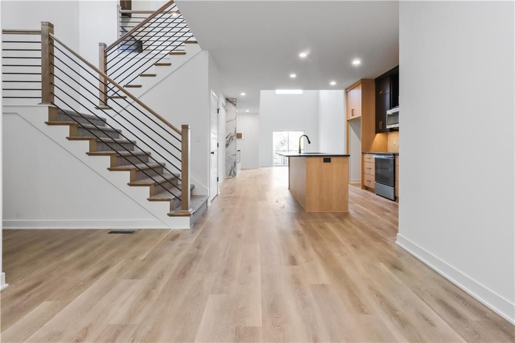 22518 W 93rd Street — photo 4