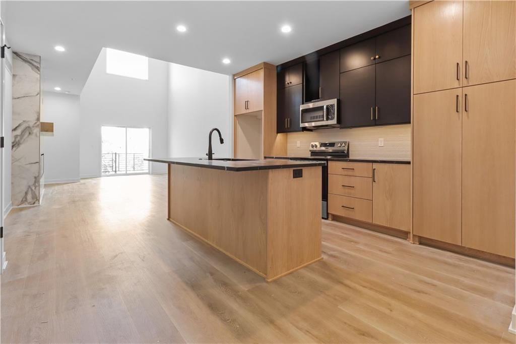 22518 W 93rd Street — photo 5