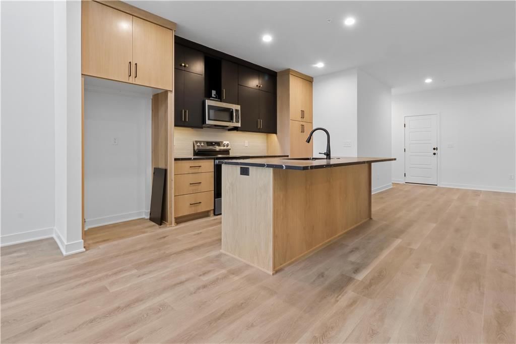 22518 W 93rd Street — photo 7