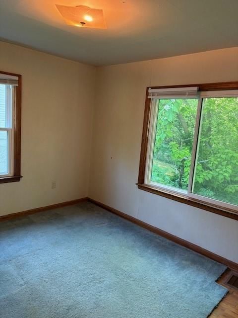 Photo 9 of 20 - 3223 Tauromee Avenue