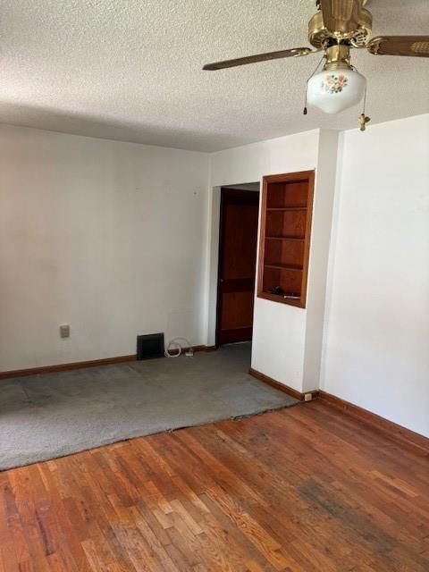 Photo 16 of 20 - 3223 Tauromee Avenue